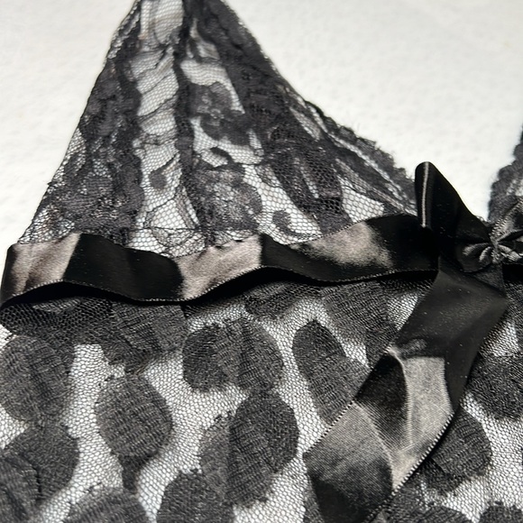 Women's Lingerie Teddy and Scallop Trim V Neck Slip Dress Size Large Gently Used - Picture 9 of 12